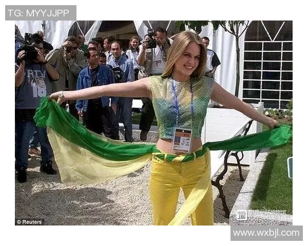 首体足球女球星是谁?她的精彩表现赢得了无数球迷的喜爱与关注 首体足球女球星是谁?她的精彩表现赢得了无数球迷的喜爱与关注